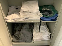 Kast met kleding en wasmanden - afbeelding 8 van  10