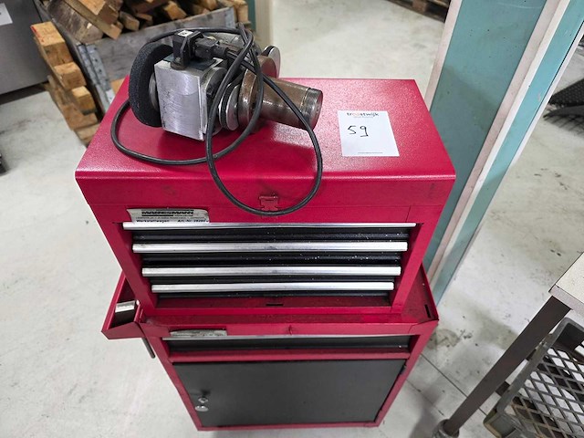 Kast met machine gereedschappen voor draaien - afbeelding 1 van  9