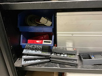 Kast met meetgereedschap - afbeelding 9 van  10