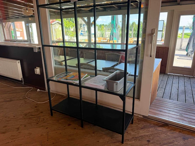 Kast met metalen frame en glas - afbeelding 4 van  5