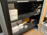 Kast met onderhouds- en beschermingsmiddelen (5x) - afbeelding 2 van  27