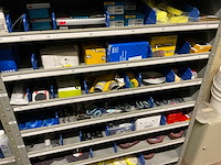 Kast met onderhouds- en beschermingsmiddelen (5x) - afbeelding 11 van  27