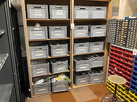 Kast met onderhouds- en beschermingsmiddelen (5x) - afbeelding 12 van  27