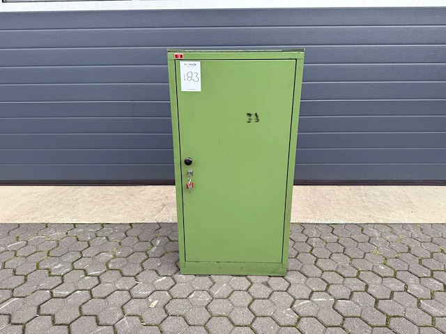 Kast met toebehoren - afbeelding 3 van  7