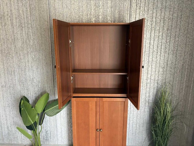 Kast - afbeelding 4 van  6