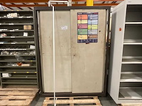 Kast - afbeelding 1 van  2