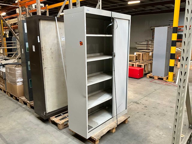 Kast - afbeelding 2 van  2