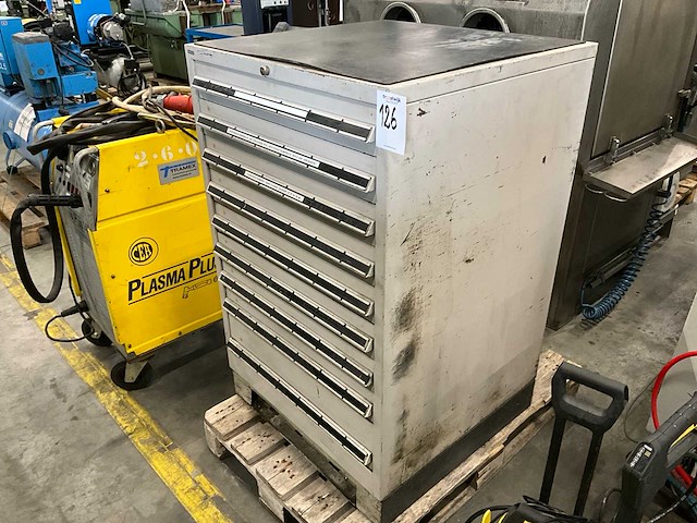 Kast - afbeelding 1 van  8