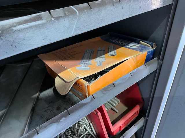 Kast - afbeelding 15 van  15