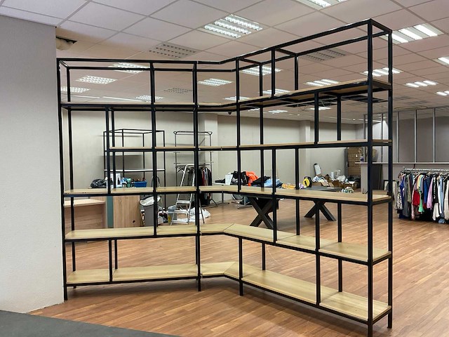 Kast - afbeelding 1 van  4