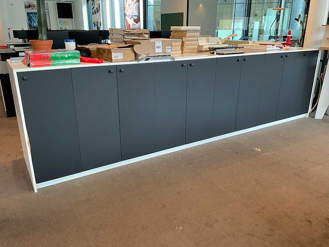 Kast - afbeelding 2 van  7