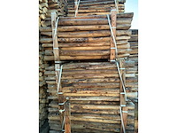 Kastanje houten tuinomheining palen (100x) - afbeelding 5 van  5