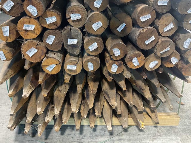 Kastanje paal rond 180x8-10 cm (50x) - afbeelding 3 van  4