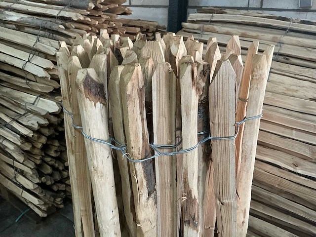 Kastanje schapenhekwerk 120cm hoog - 10 meter lengte per rol - 10 stuks - afbeelding 5 van  6