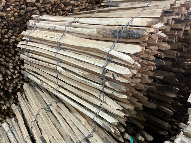 Kastanje schapenhekwerk 120cm hoog - 10 meter lengte per rol - 12 stuks - afbeelding 2 van  5