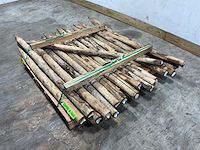 Kastanjehouten paal gepunt ø6/8 x 160 cm (65x) - afbeelding 3 van  5