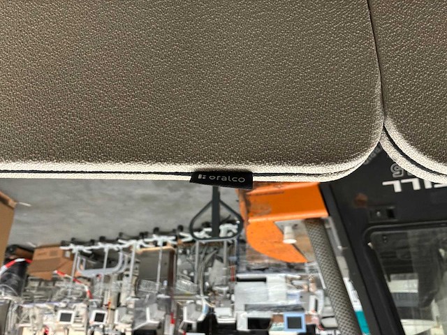 Kastel / bralco hoge stoel en bureau afscheiding - afbeelding 6 van  7