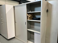 Kasten en stellingen - afbeelding 5 van  5