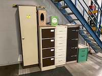Kasten met inhoud (5x) - afbeelding 18 van  20