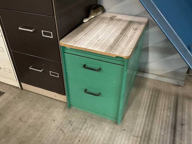 Kasten met inhoud (5x) - afbeelding 11 van  20