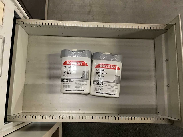 Kasten met inhoud (5x) - afbeelding 17 van  20