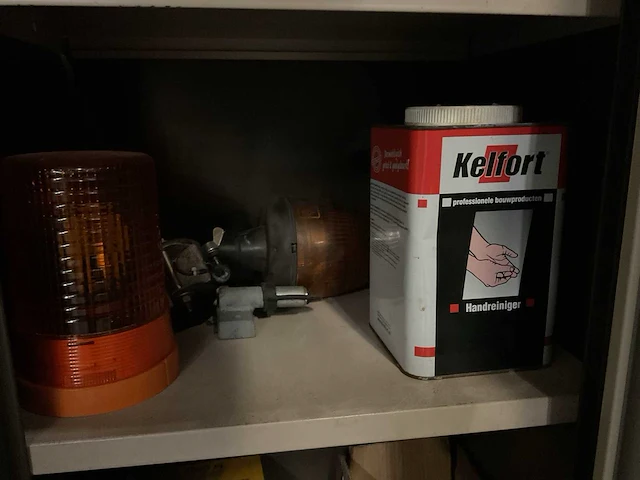 Kasten met inhoud (5x) - afbeelding 11 van  20