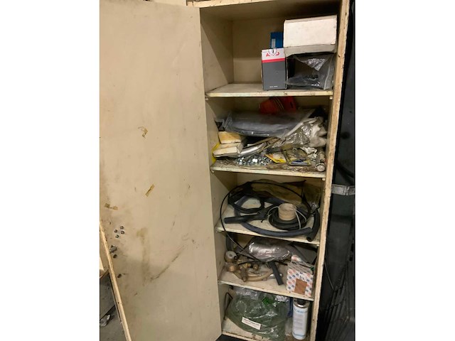 Kasten met inhoud - afbeelding 11 van  24