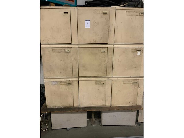 Kasten met inhoud - afbeelding 19 van  24