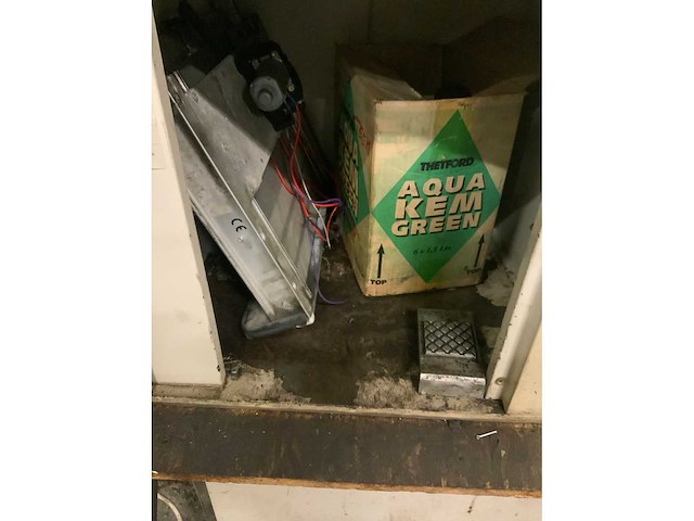 Kasten met inhoud - afbeelding 22 van  24