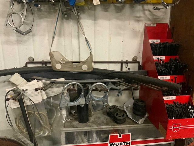 Kasten met inhoud - afbeelding 3 van  9