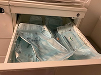 Kasten met medische benodigdheden - afbeelding 9 van  23