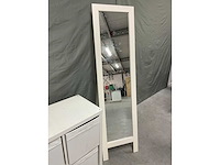 Kasten, spiegel en tafel - afbeelding 4 van  14