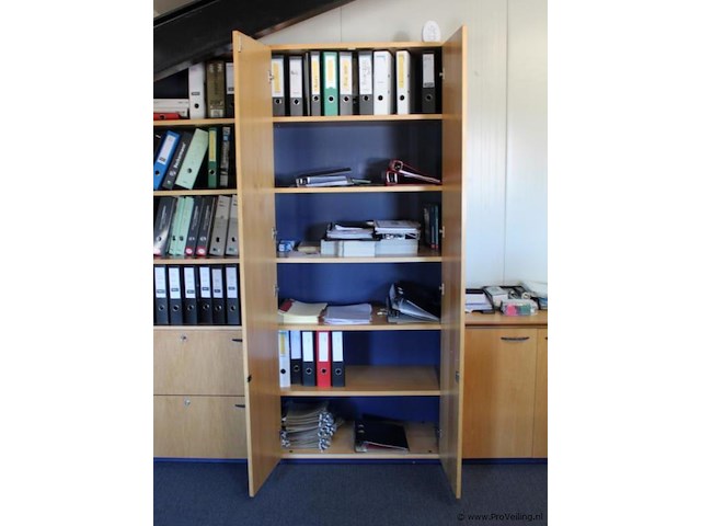 Kastenwand in houtdecor - afbeelding 5 van  7