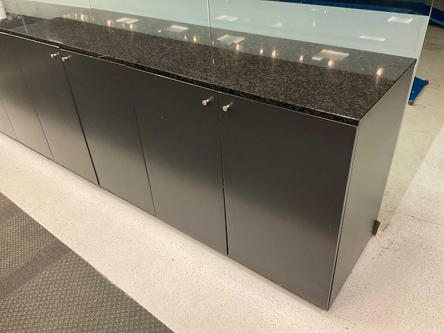 Kastenwand met granieten blad - afbeelding 12 van  13