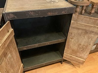 Kastjes, tafeltjes - afbeelding 9 van  12