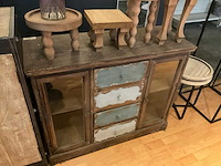 Kastjes, tafeltjes - afbeelding 10 van  12