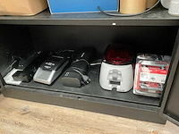 Kast/ladenkast met inhoud. - afbeelding 6 van  9