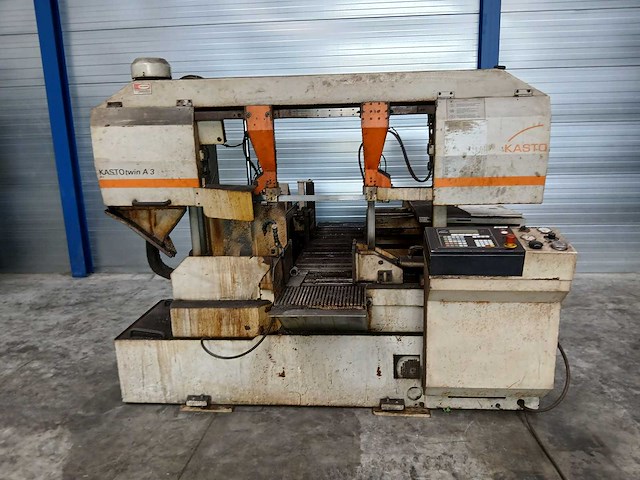 Kasto - 2003 - twin a3 - cnc-bandzaagmachine - afbeelding 1 van  9