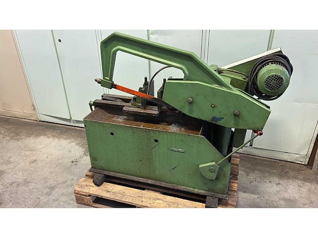 Kasto - 210 - beugelzaagmachine - afbeelding 2 van  7