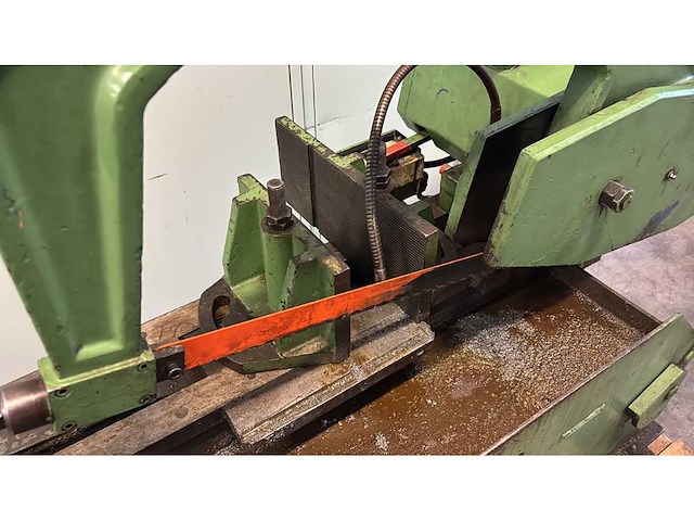 Kasto - 210 - beugelzaagmachine - afbeelding 4 van  7
