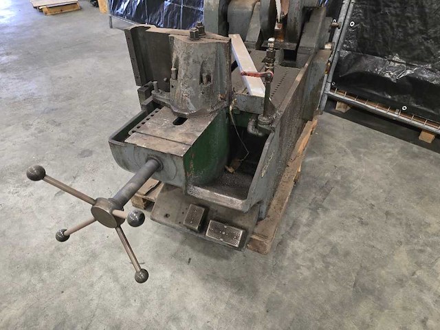 Kasto - beugelzaagmachine - afbeelding 4 van  10