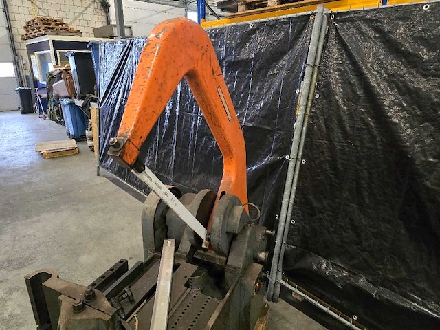 Kasto - beugelzaagmachine - afbeelding 6 van  10