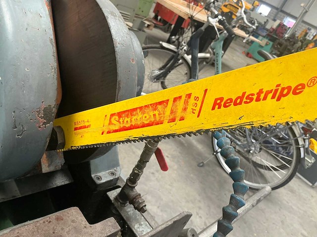 Kasto beugelzaagmachine - afbeelding 12 van  13