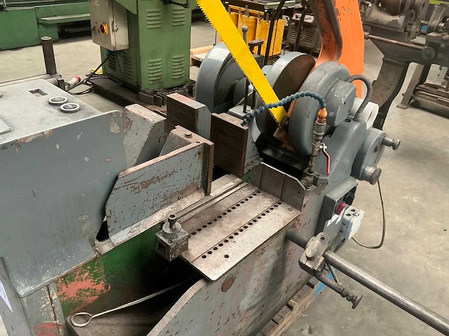 Kasto beugelzaagmachine - afbeelding 3 van  13