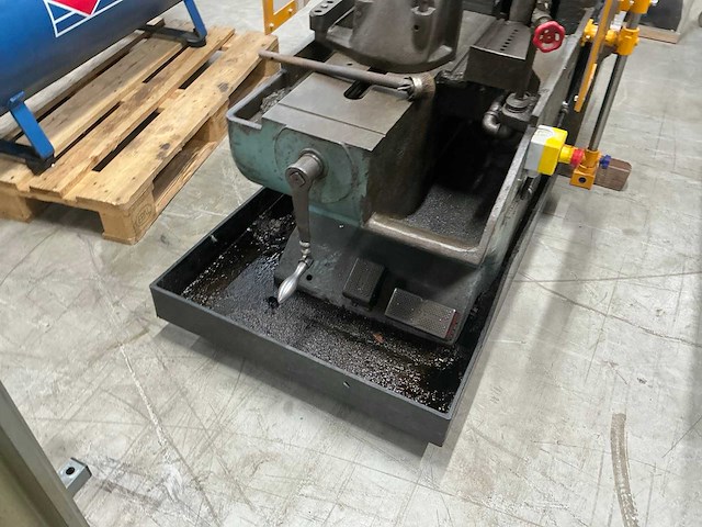 Kasto beugelzaagmachine - afbeelding 8 van  12