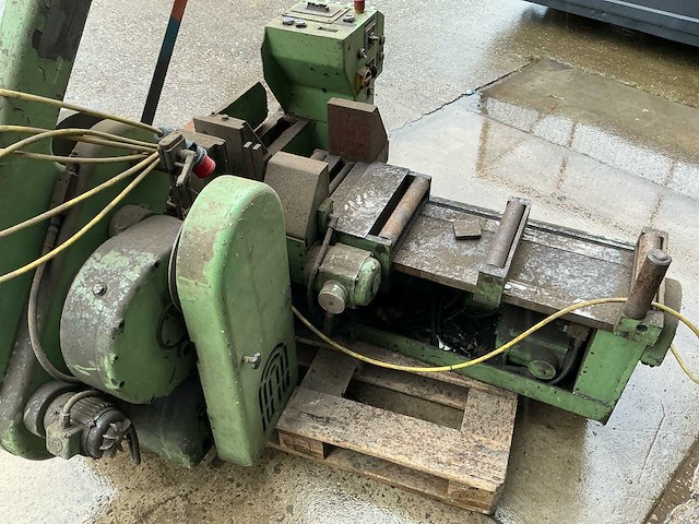 Kasto beugelzaagmachine - afbeelding 8 van  11