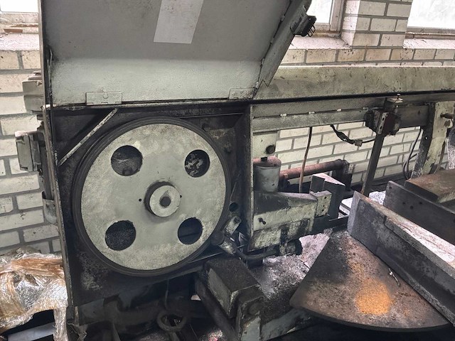Kasto horizontale metaalbandzaagmachine - afbeelding 5 van  9