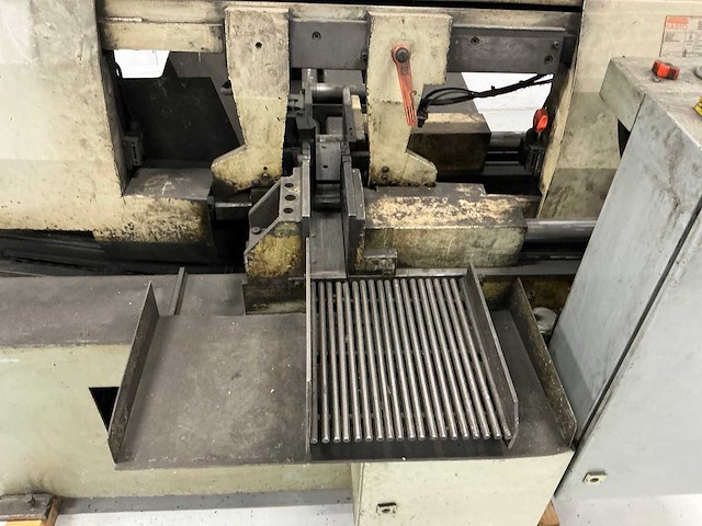 Kasto sba260 au horizontale bandzaagmachine - afbeelding 3 van  7