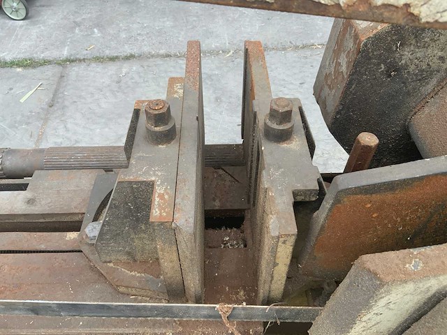 Kasto v2523 beugelzaagmachine - afbeelding 8 van  19