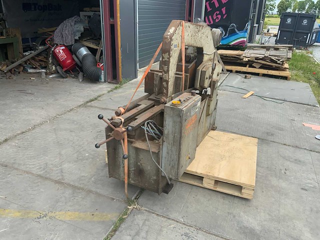 Kasto v2523 beugelzaagmachine - afbeelding 14 van  19